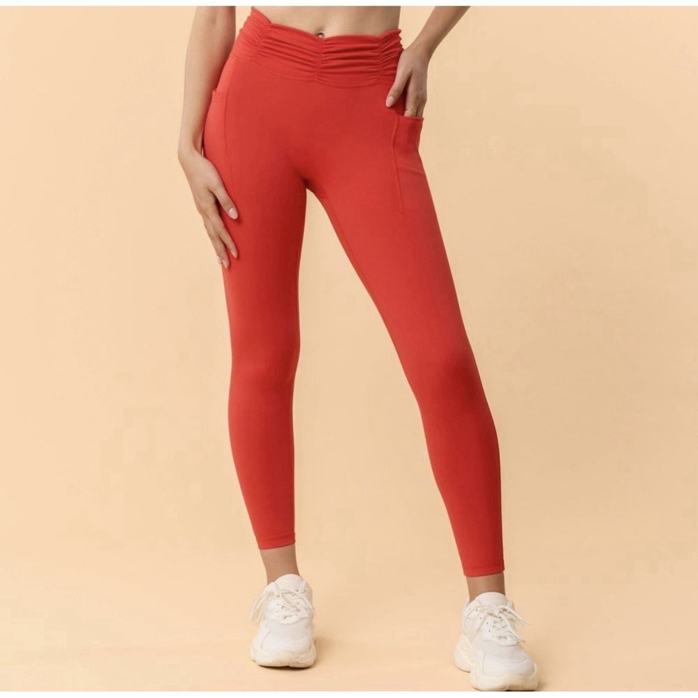 Blogilates Leggings Ruched Waistband Red W Pockets Small